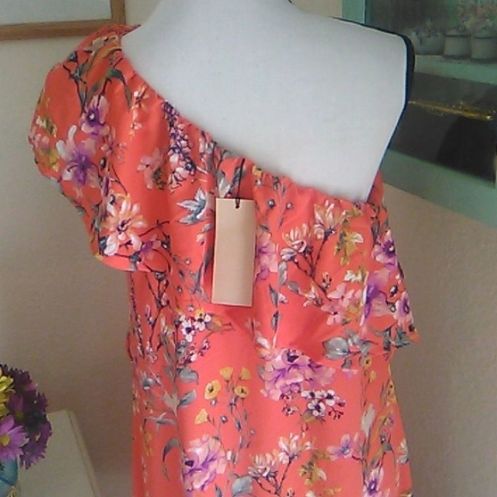 NWT Gilli One Shoulder Shift Dress - Picture 6 of 13